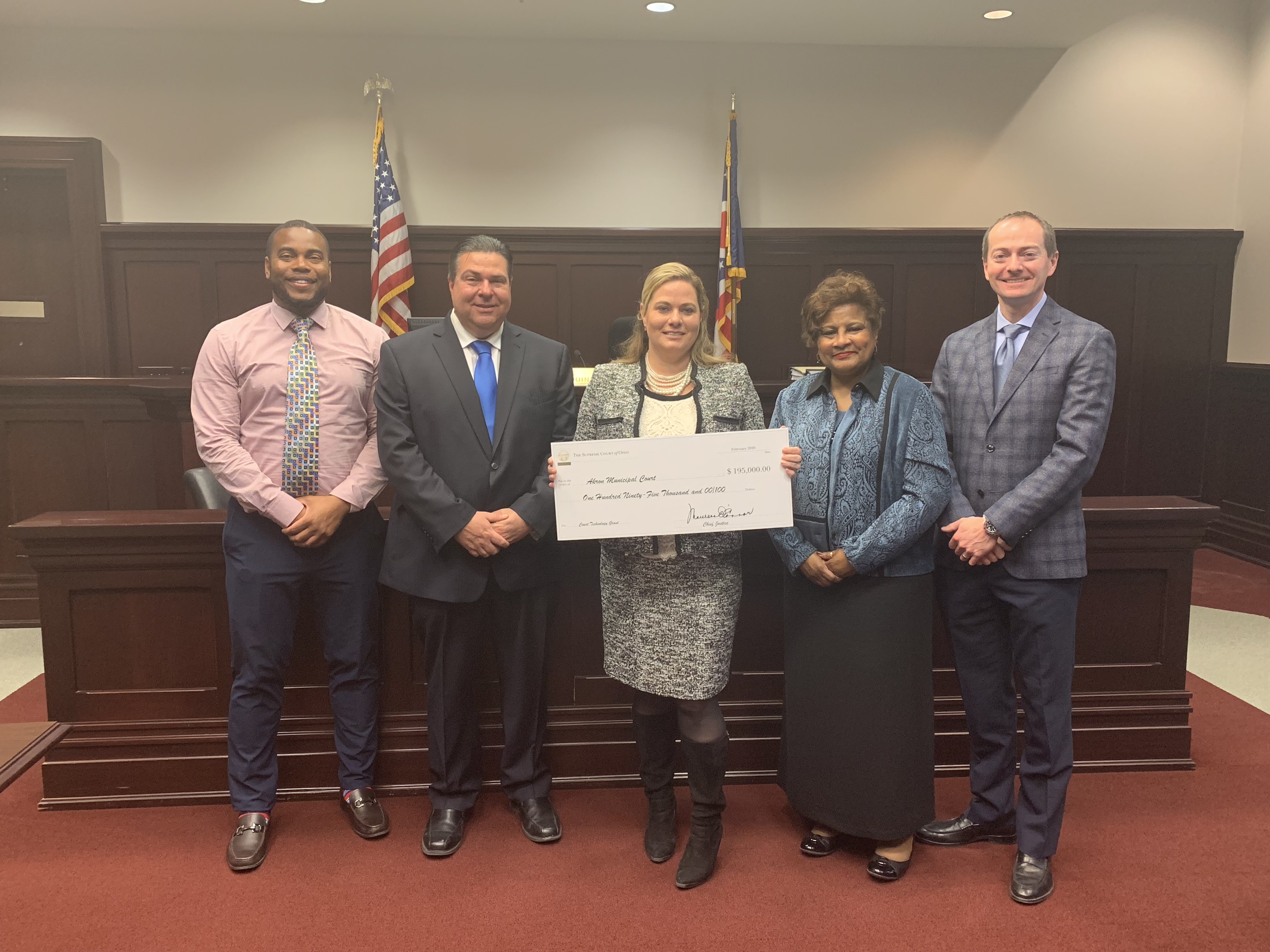 Judge David Hamilton, Judge Ron Cable, Administrative/Presiding Judge Nicole Walker, Judge Annalisa Williams and Judge Jon Oldham with the Technology Grant check